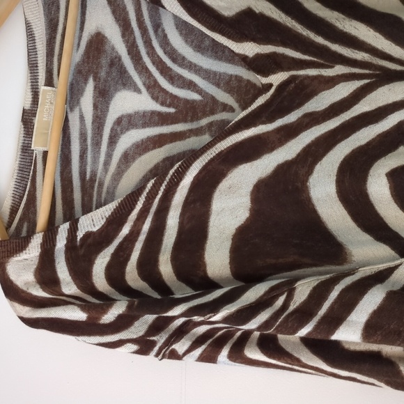 Michael by Michael Kors zebra v neck long sleeve lightweight knit pullover 3X - Picture 4 of 8